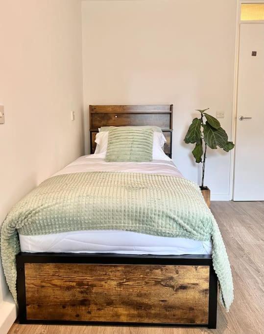 Gorgeous Flat 10 Min Walk To Stadium Free Parking London Exterior photo
