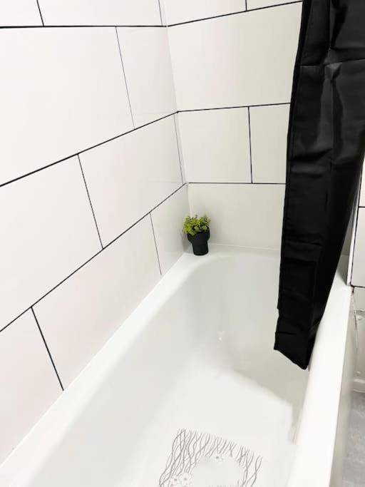 Gorgeous Flat 10 Min Walk To Stadium Free Parking London Exterior photo